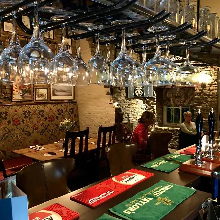 Twin The Anvil 住宿加早餐酒店